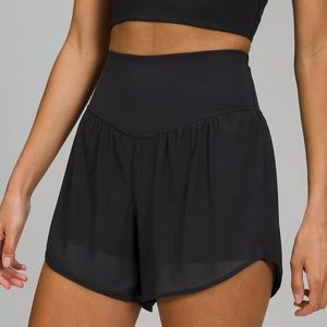 Lululemon Nulu and Mesh HR Yoga Short 3.5 size 4